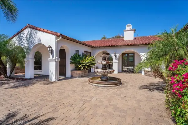 925 Valley, Vista, CA 92084