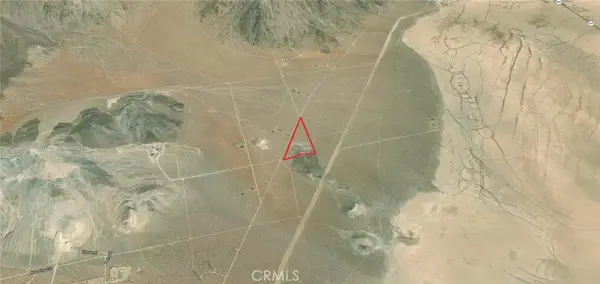 31450 Squaw Bush Road, Lucerne Valley, CA 92356