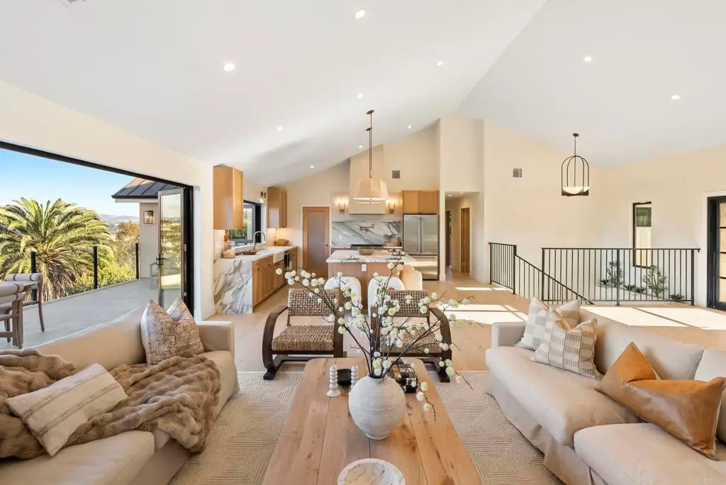 3920 Holly Brae, Carlsbad, CA 92008 - Image #1