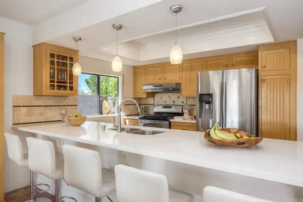 1532 Olive Avenue, Vista, CA 92083