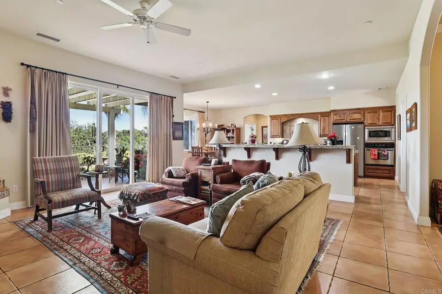 5030 San Jacinto Circle W, Fallbrook, CA 92028 - Image #2