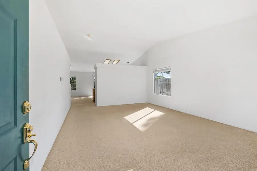 453 Shadow Tree Drive, Oceanside, CA 92058 - Image #3