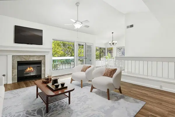 16244 Avenida Venusto, San Diego, CA 92128