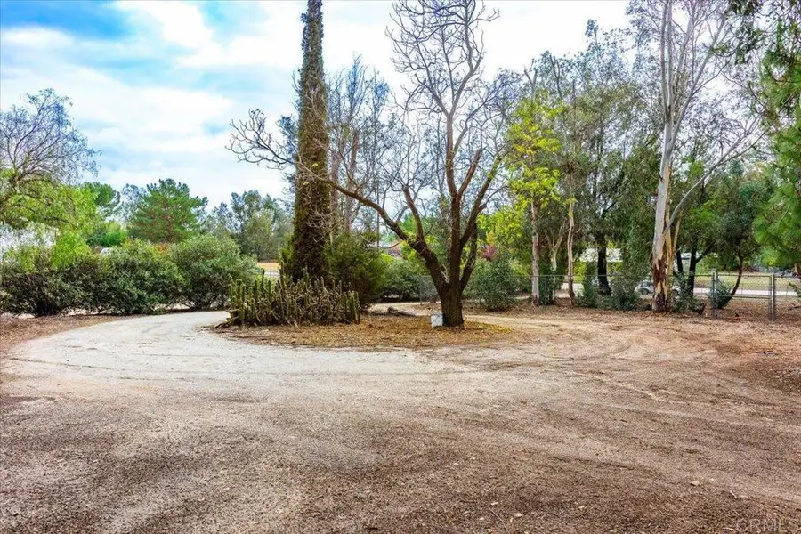 2231 San Diego Avenue, Ramona, CA 92065 - Image #2