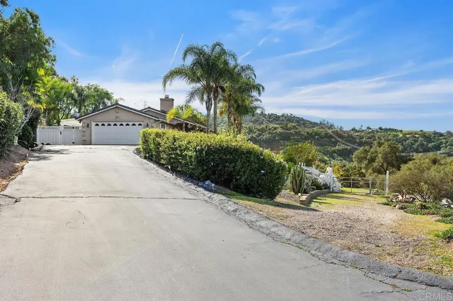 11106 Calgary Way, Valley Center, CA 92082 - #3