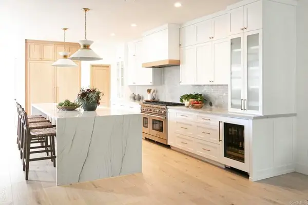 8278 Parkside Cres, San Diego, CA 92127