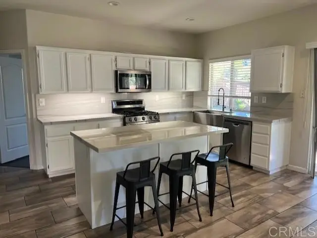 5051 Lake Circle Road, Fallbrook, CA 92028 - Image #2