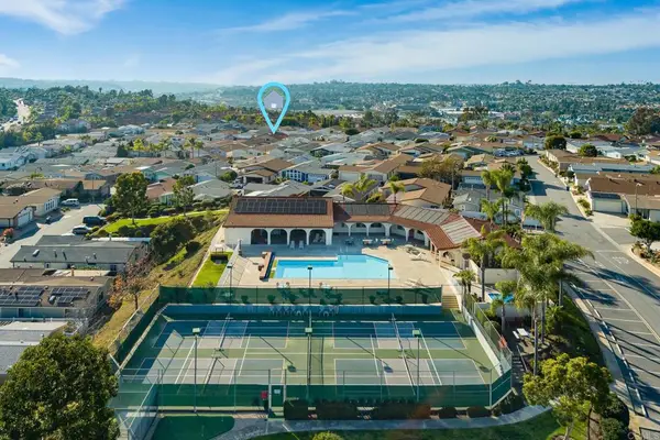 634 Via Santa Cruz, Vista, CA 92081