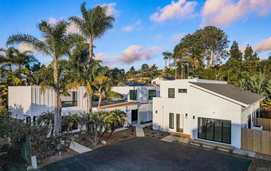 250 258 Hillcrest Drive, Encinitas, CA 92024 - Image #2