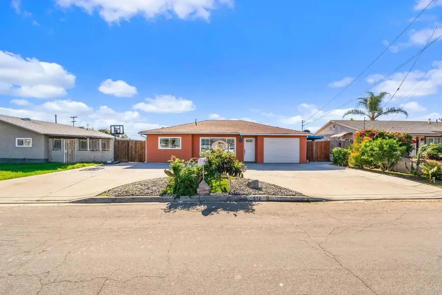 512 Tatum Street, Vista, CA 92083 - #2