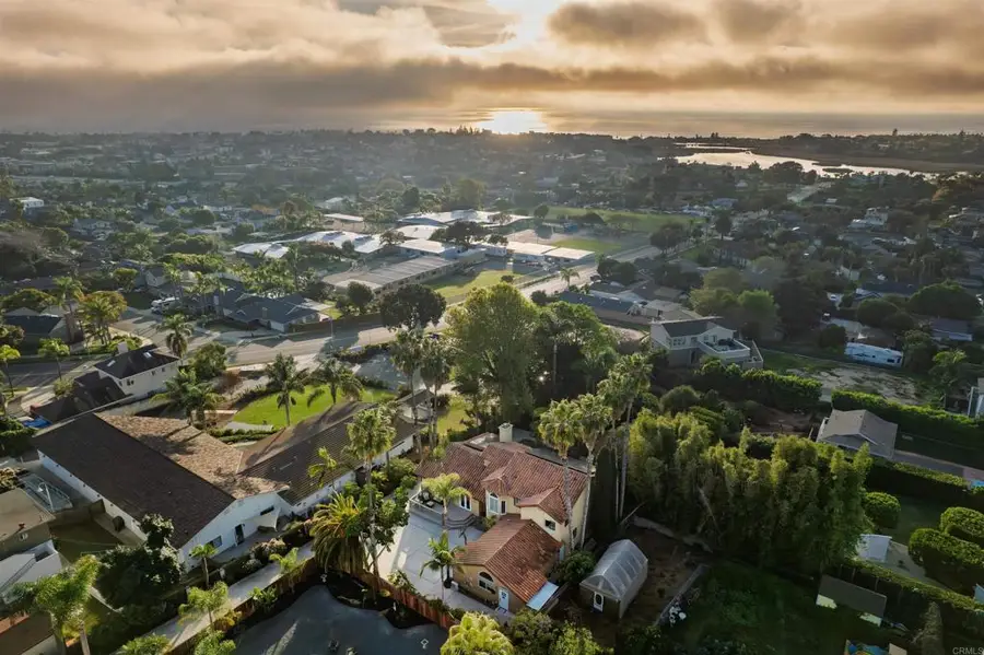 2645 Highland Drive, Carlsbad, CA 92008 - #2