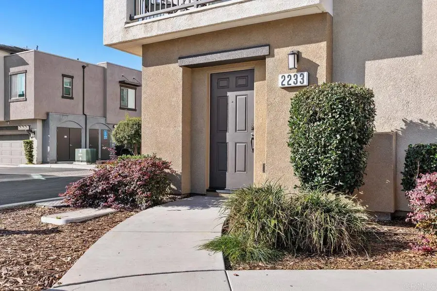 2233 Solara Lane, Vista, CA 92081 - Image #2