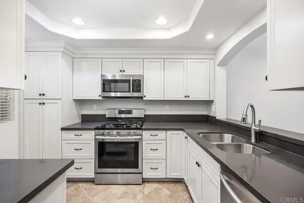 750 Breeze Hill Rd #110, Vista, CA 92081