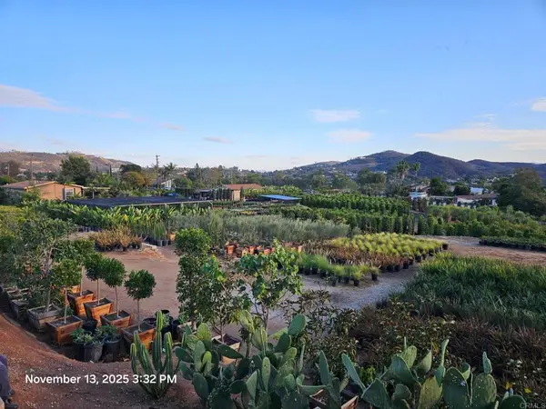 717 Ora Avo, Vista, CA 92084