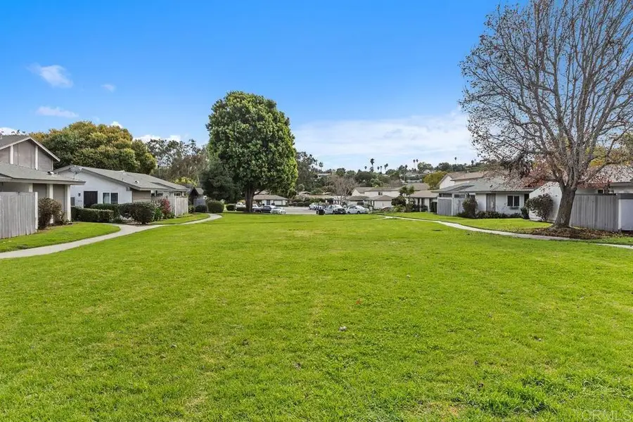 3422 Seabreeze Walk, Oceanside, CA 92056 - #3