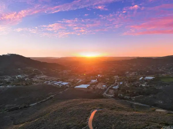 20545 Aguilera Lane, Escondido, CA 92029