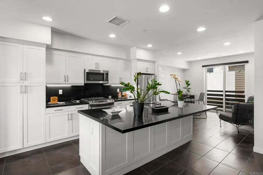 2563 State Street, Carlsbad, CA 92008 - #3