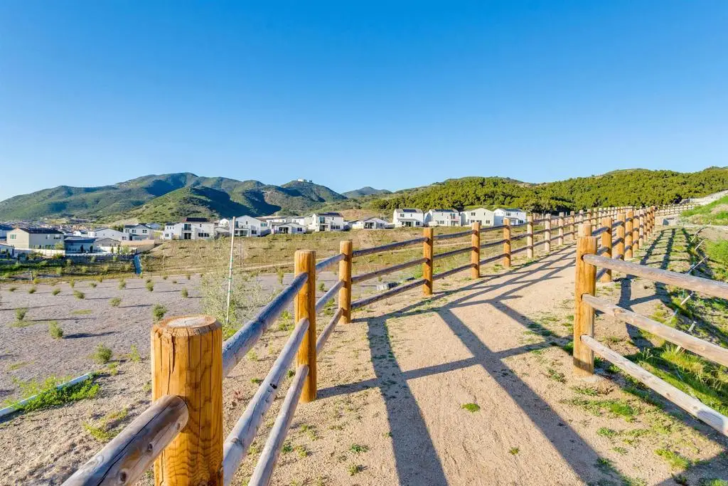 35076 Hacienda Heights, Fallbrook, CA 92028 - #1