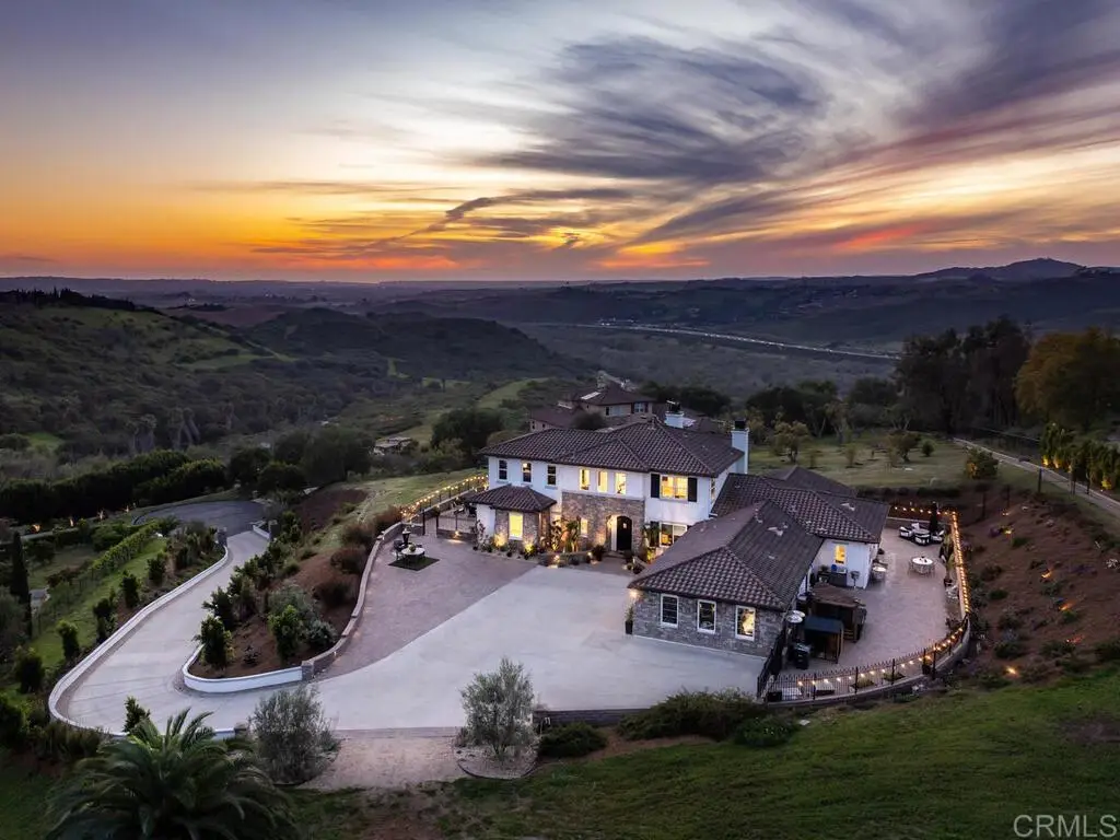 1210 Clos Duval, Bonsall, CA 92003 - #1