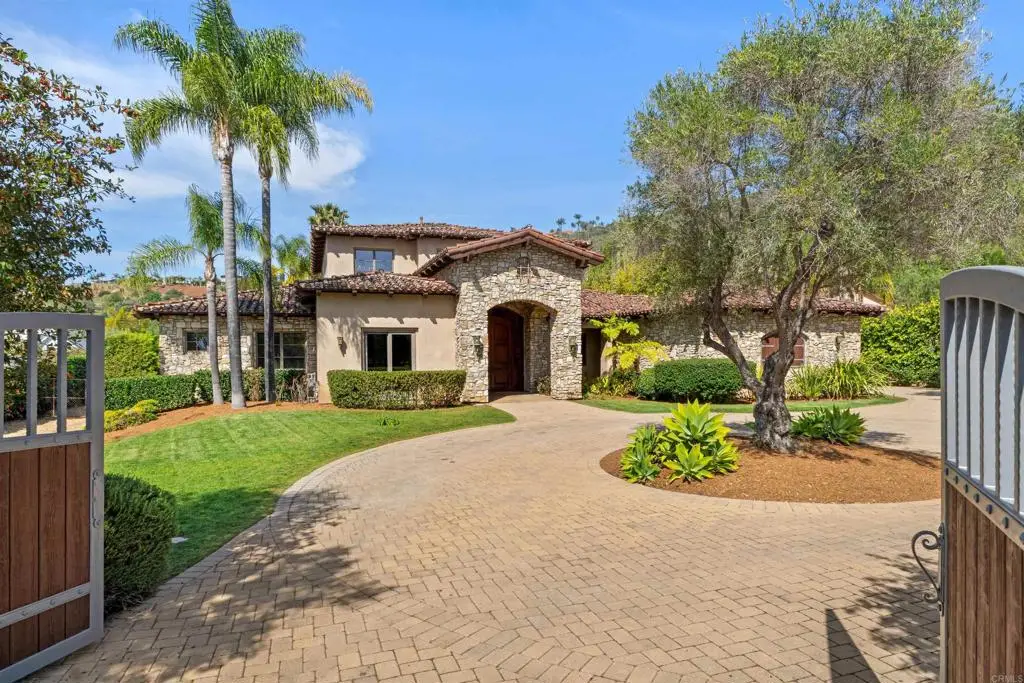 2428 Catalina Avenue, Vista, CA 92084 - #1