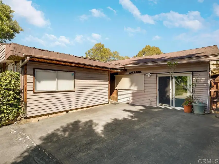 210 S. Orange, Fallbrook, CA 92028 - #2