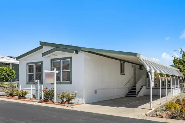 525 W El Norte Parkway #202, Escondido, CA 92026