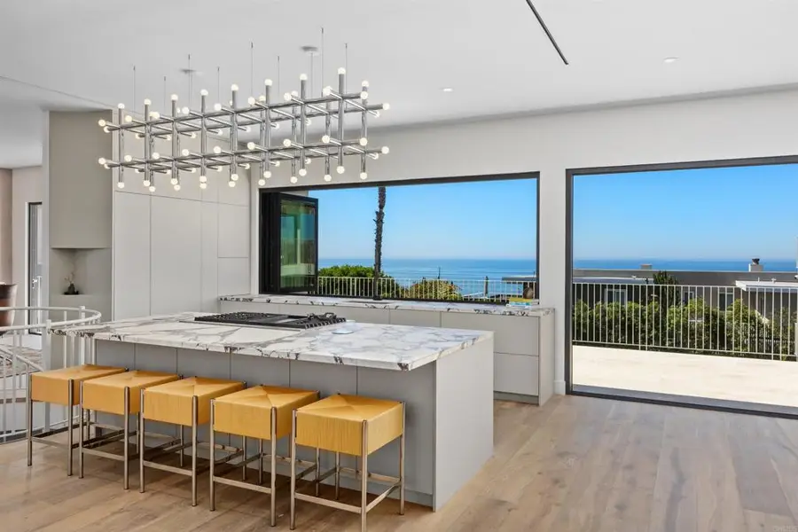 1506 Summit Ave, Cardiff By The Sea, CA 92007 - #2