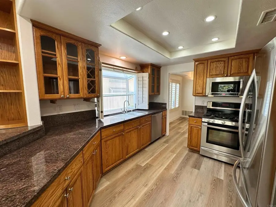 1043 Cordoba Way, Vista, CA 92081 - #3