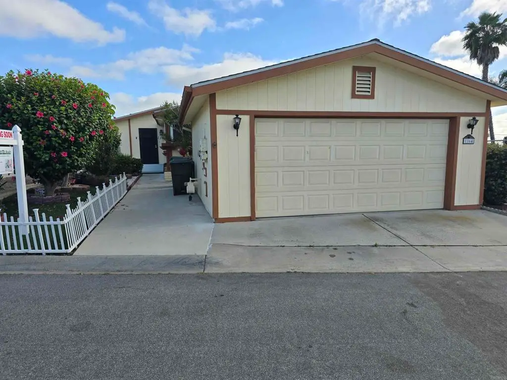 1164 Via Santa Paulo, Vista, CA 92081 - #1