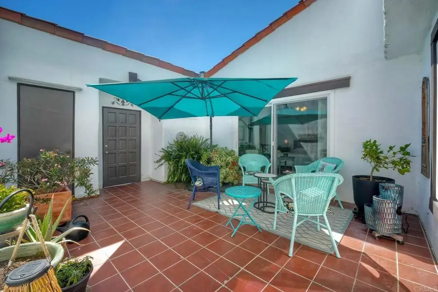 1208 La Paloma Glen, Escondido, CA 92026 - #3