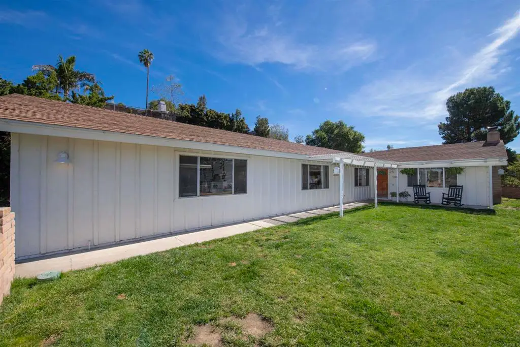 500 Beaumont Drive, Vista, CA 92084 - #1