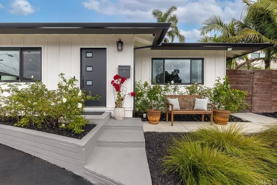 8675 Glenwick Lane, La Jolla, CA 92037 - #2