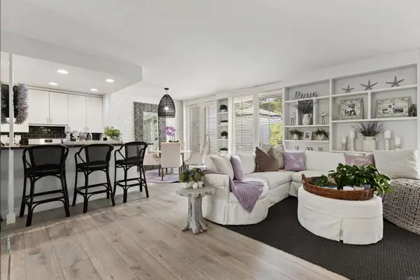 7115 Estrella De Mar #B, Carlsbad, CA 92009