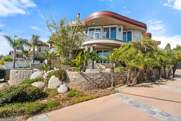 1477 Neptune Avenue, Encinitas, CA 92024