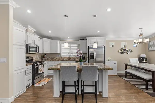 2700 E Valley Parkway #64, Escondido, CA 92027