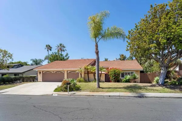 2814 Luciernaga Street, Carlsbad, CA 92009