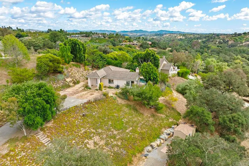2557 Live Oak Park Rd, Fallbrook, CA 92028 - #1