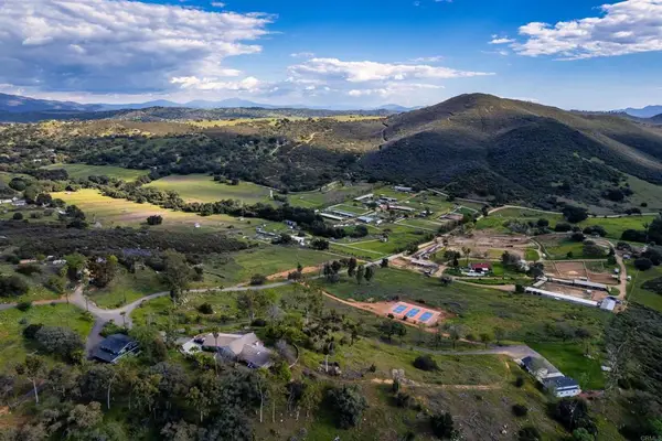 89 Bear Valley Heights Road, Escondido, CA 92027
