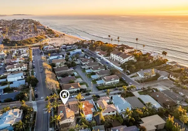 112 La Veta Avenue, Encinitas, CA 92024