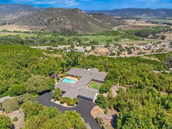 14048 San Pasqual Valley Road, Escondido, CA 92027