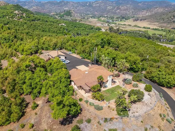 14038 San Pasqual Valley Road, Escondido, CA 92027