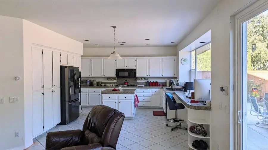 1418 Woodhaven Drive, Oceanside, CA 92056 - #3