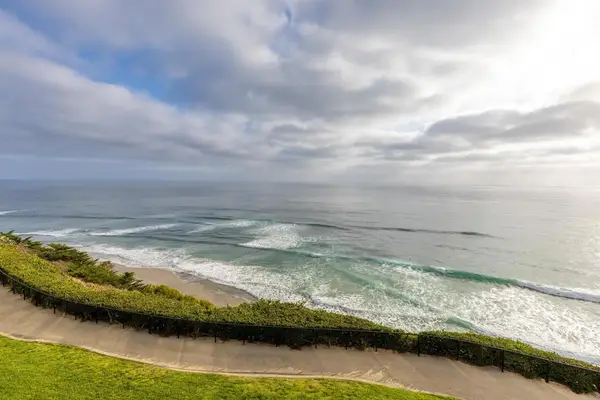 375 W I Street, Encinitas, CA 92024