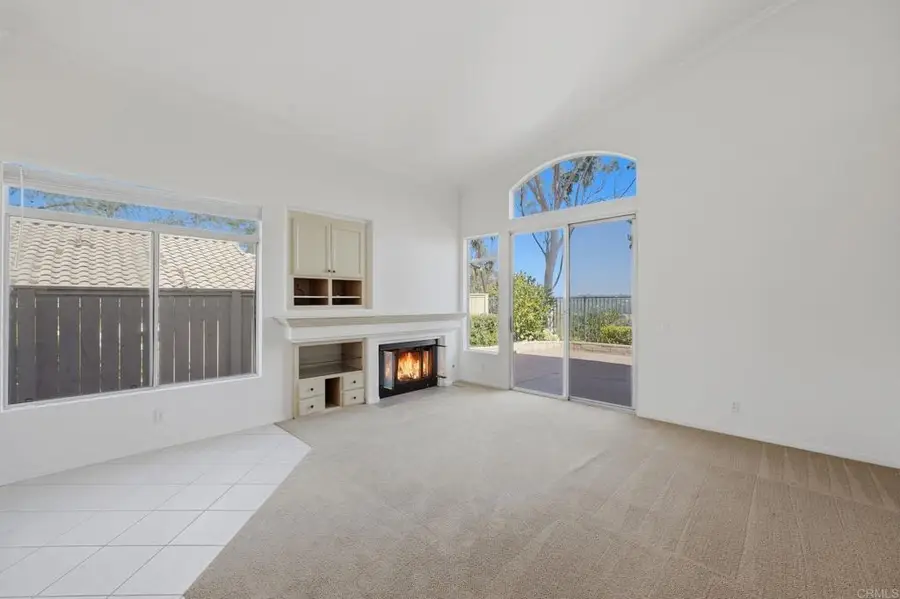 810 Calle Montera, Escondido, CA 92025 - #3