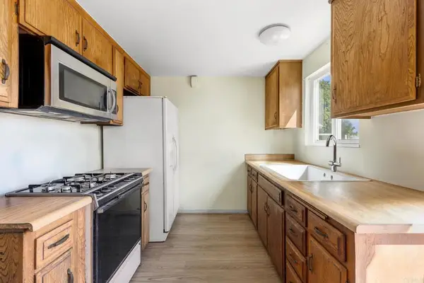 643 Hillward St., Escondido, CA 92027