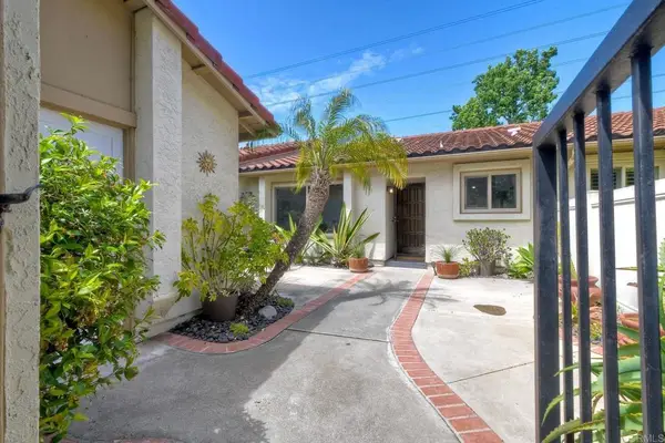 1973 Fairlee Drive, Encinitas, CA 92024