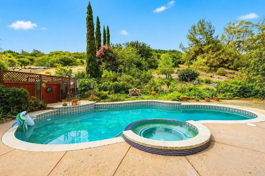 3679 Cameo Dr, Oceanside, CA 92056 - #3