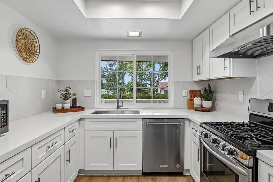 3502 Seahorn Circle, San Diego, CA 92130 - #2