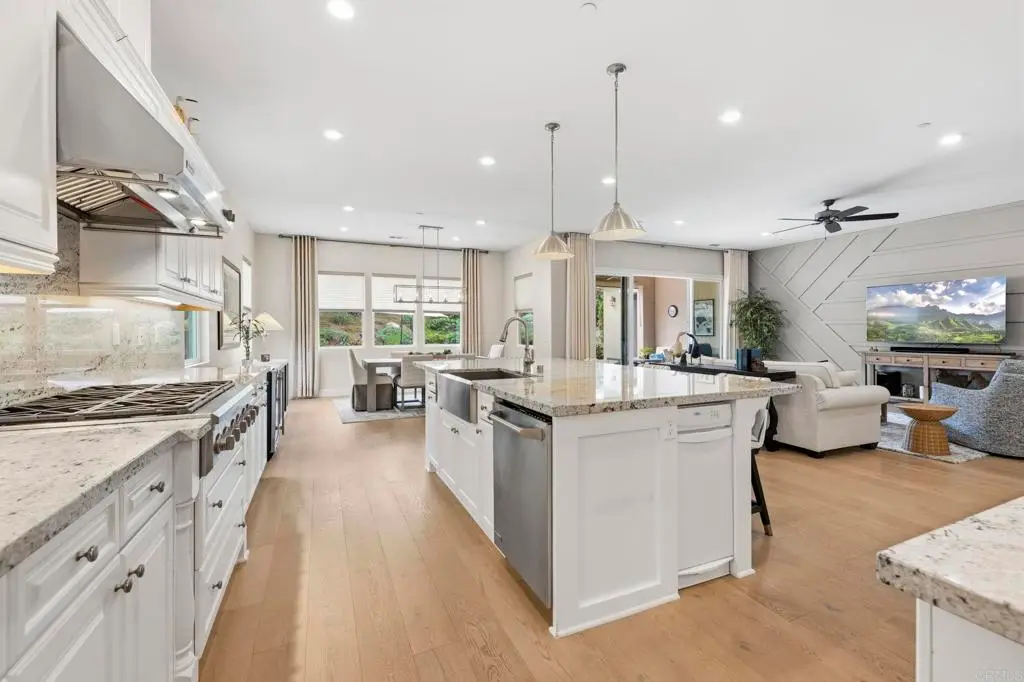 5468 Reef Circle, Carlsbad, CA 92008 - #1