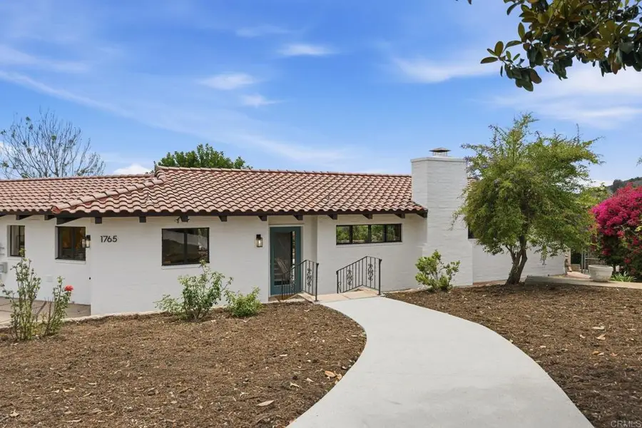 1765 Robinhood Road, Vista, CA 92084 - #2